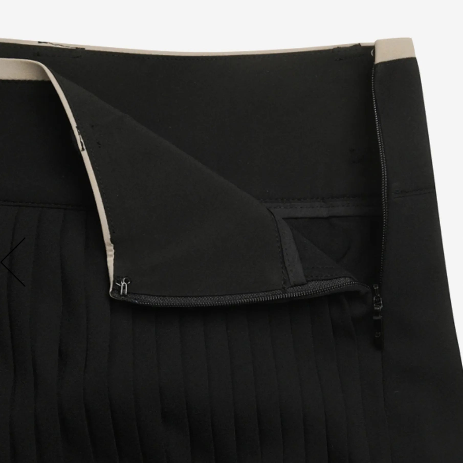 Women's Pleated Culotte Skirt - Black - Erthe Golf
