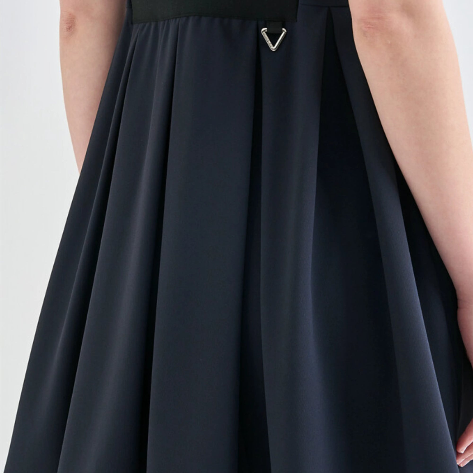 Women's Pleated Golf Dress - Dark Navy - Erthe Golf