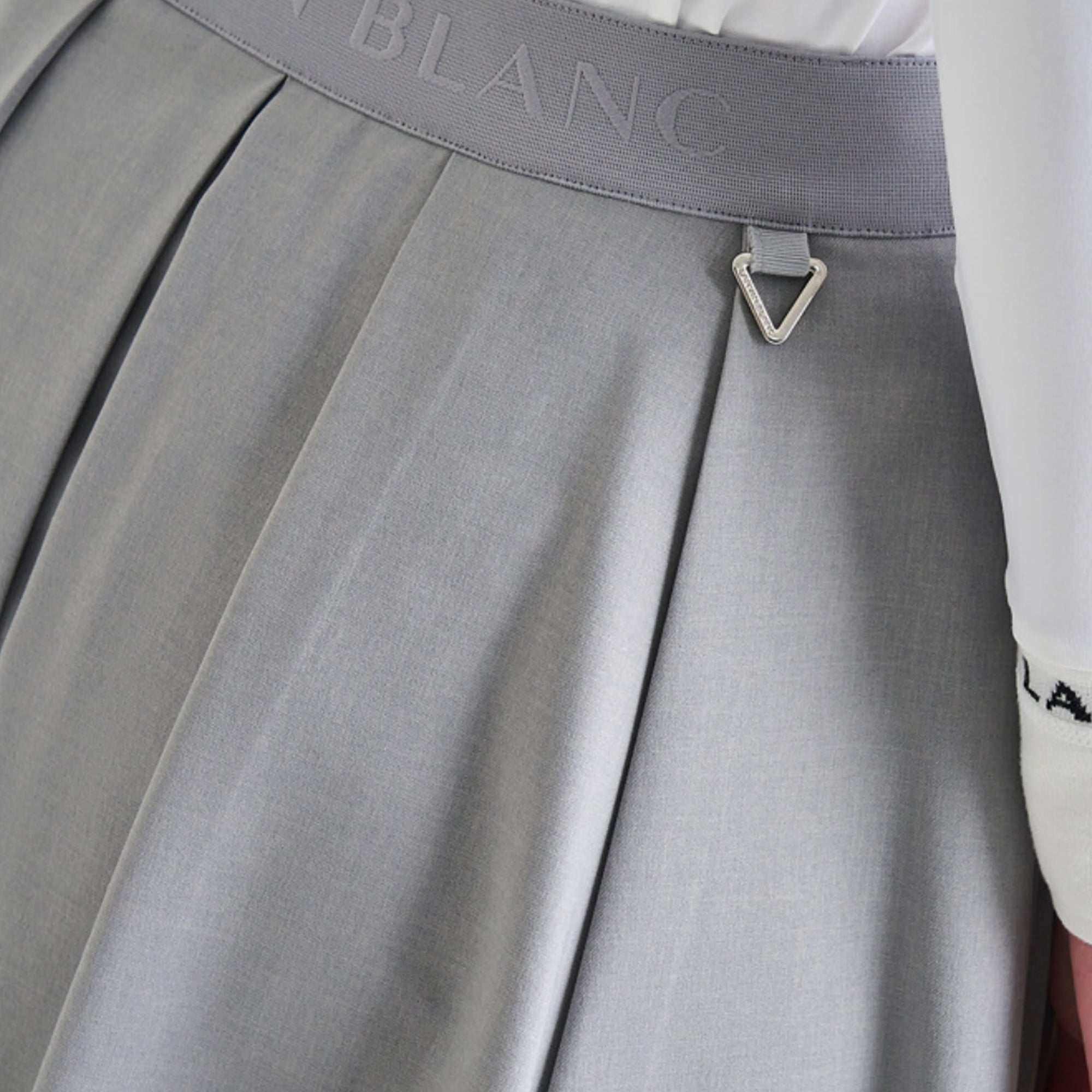 Women's Pleated Stretch Skirt - Grey - Erthe Golf