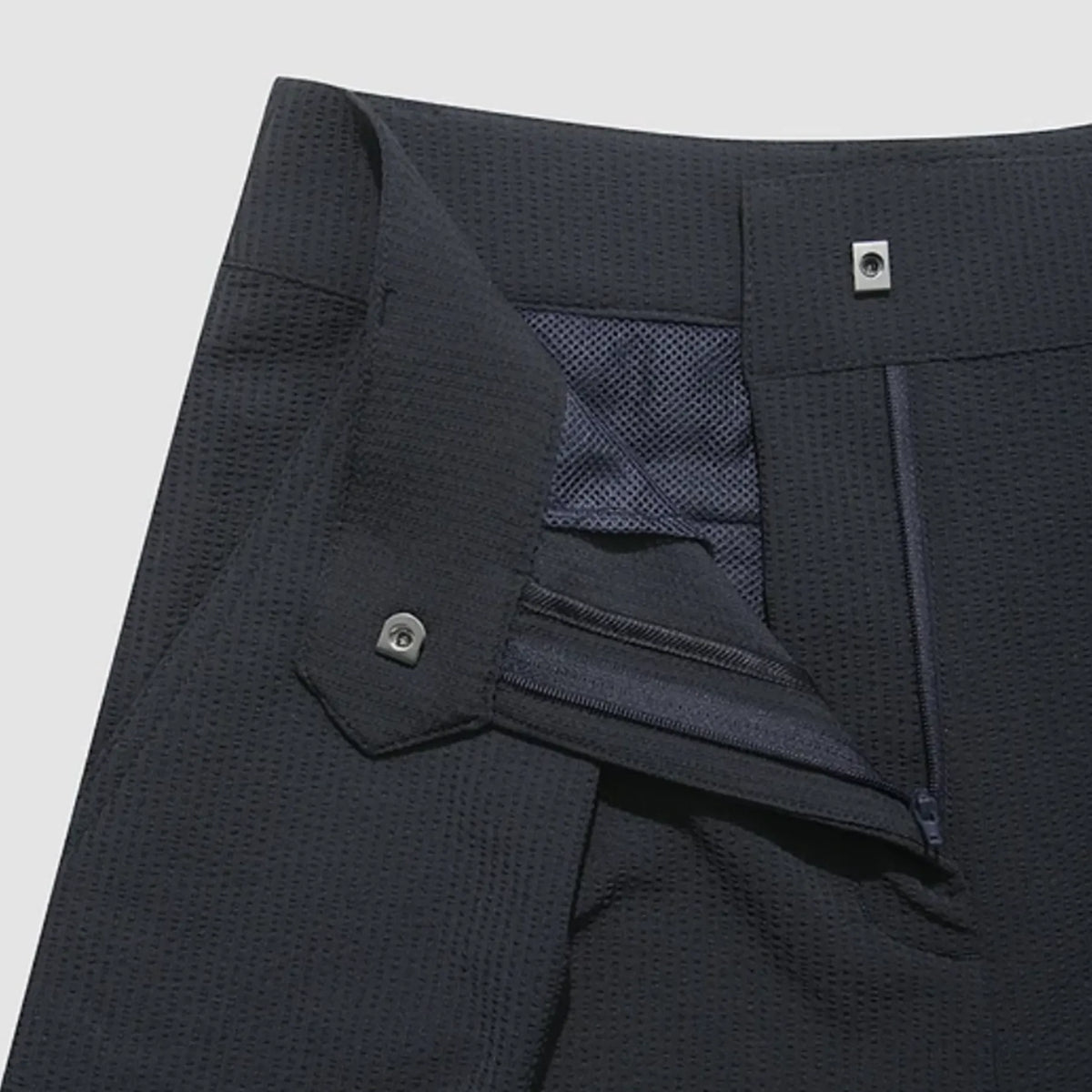 Women's Seersucker Skort - Dark Navy - Erthe Golf