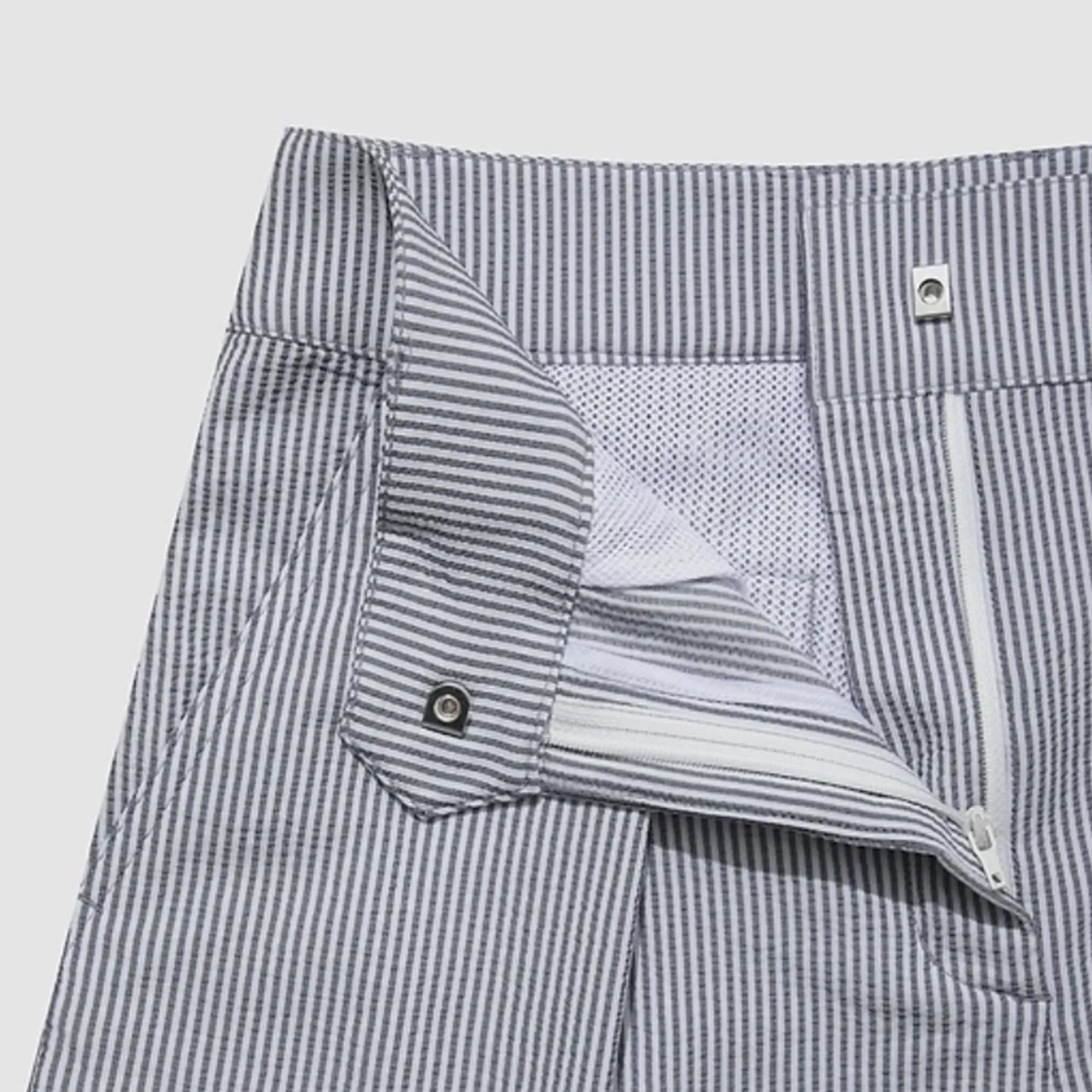 [WAAC x Jones] Women's Seersucker Shorts - Navy - Erthe Golf