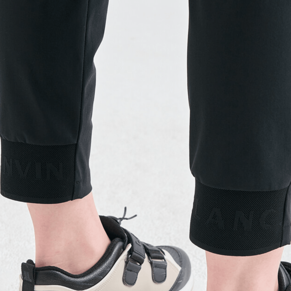 Women's Texture - Block Tapered Pants - Black - Erthe Golf