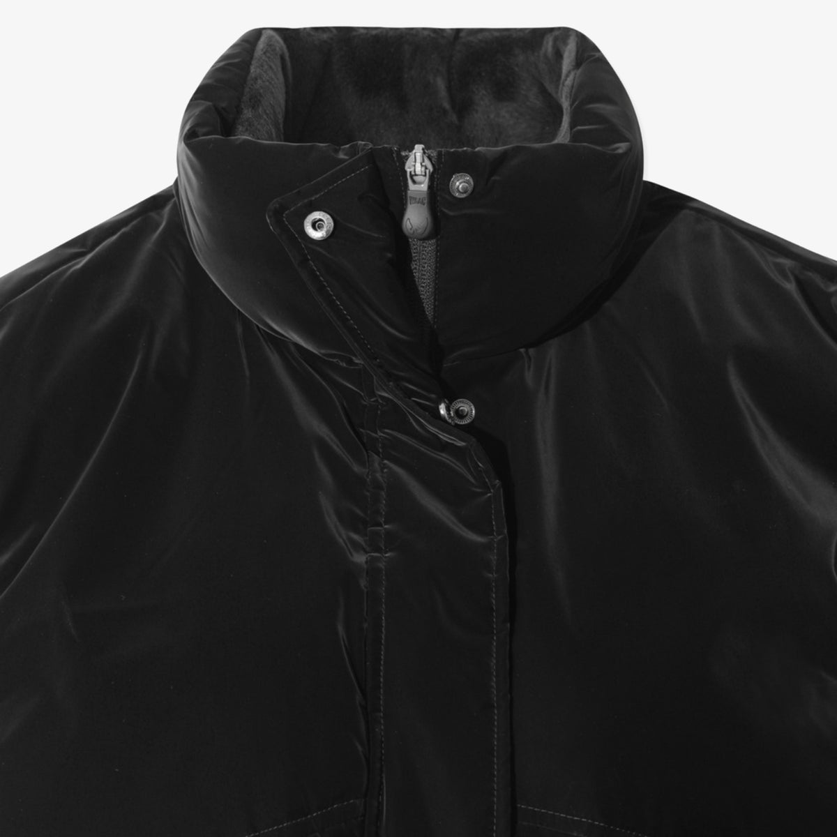Women's Velvet Short Padded Vest - Black - Erthe Golf