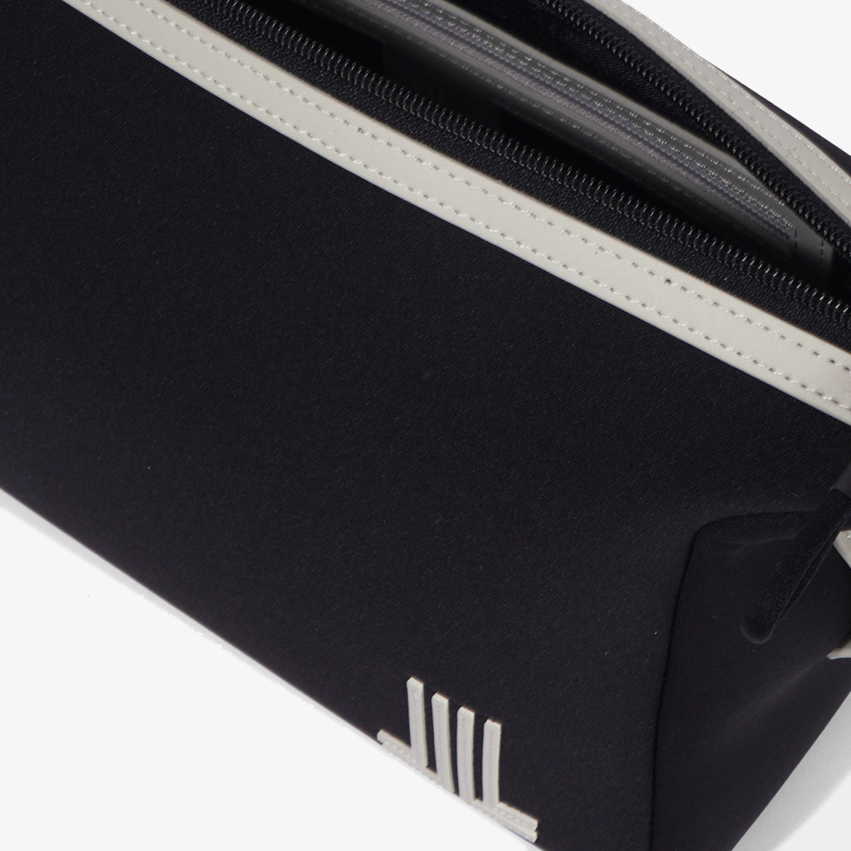 Women's Pouch Bag - Black - Erthe Golf