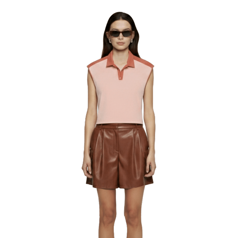 The Bold Contrast Fairway Look