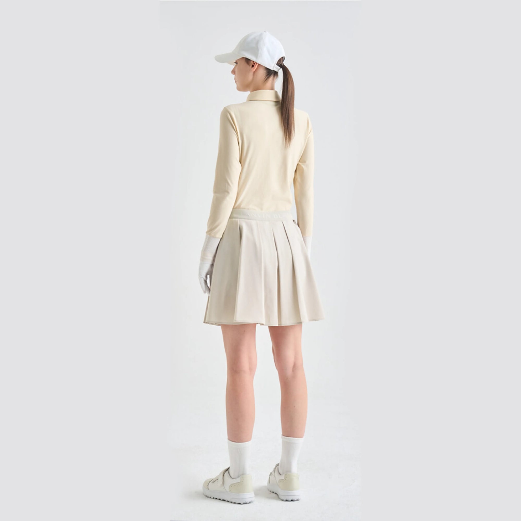 Women's Pleated Stretch Skirt - Oatmeal - Erthe Golf