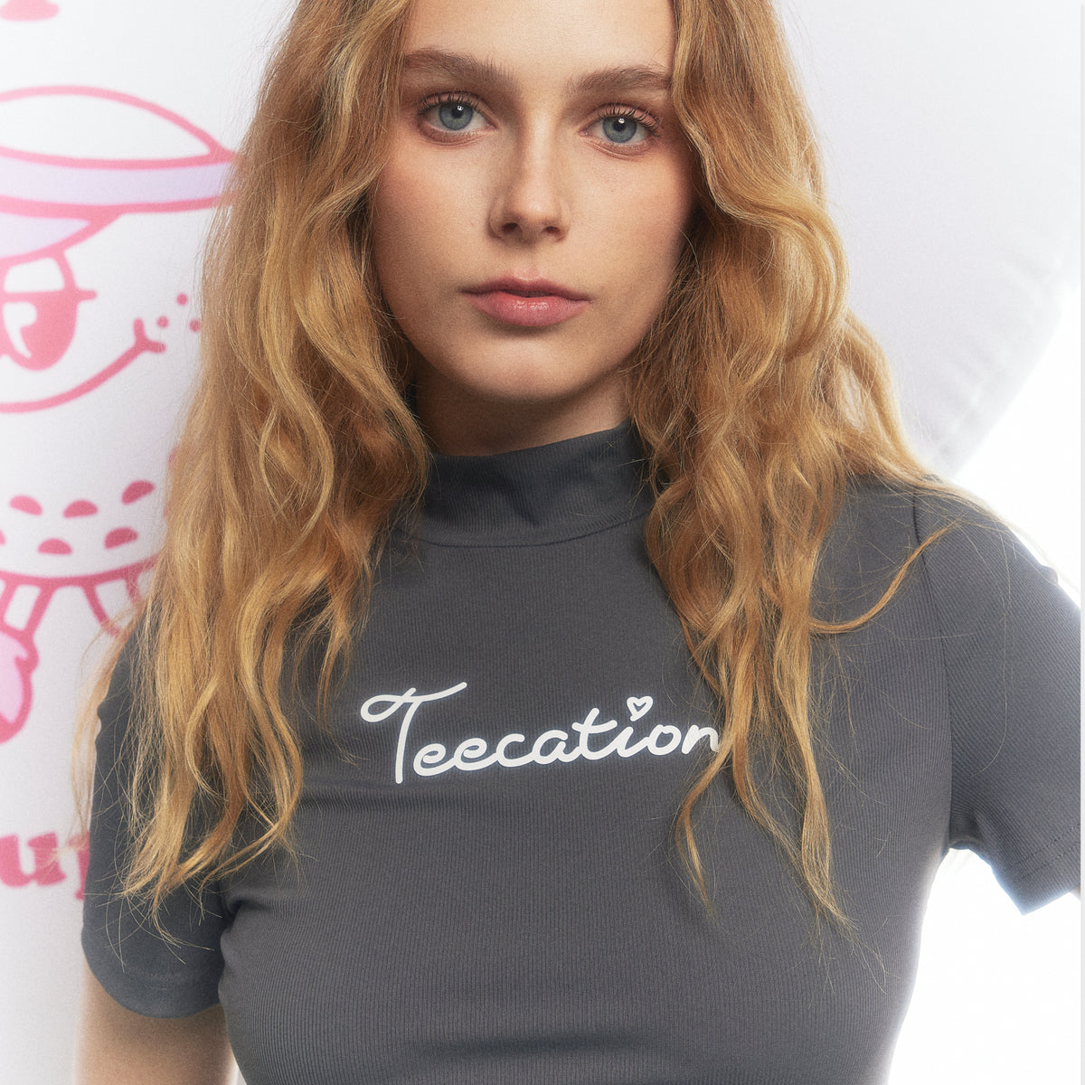 Women's Logo Mock Neck T-Shirt - Gray - Erthe Golf