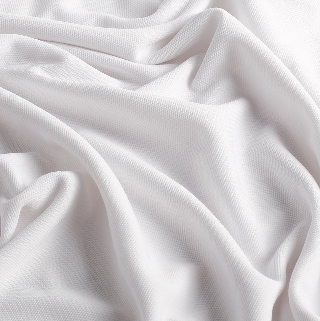 Closer view of fabric used in Men's Polo - White - Erthe Golf